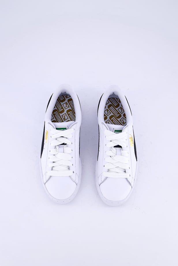 PUMA Junior Boys Basket Classic Shoes, White - Image 4